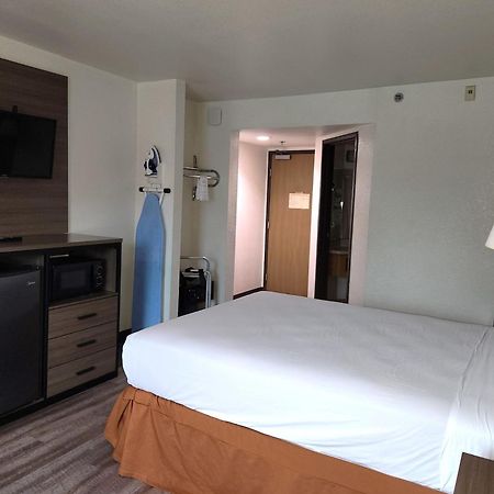Super 8 By Wyndham Austin North/University Area Eksteriør billede