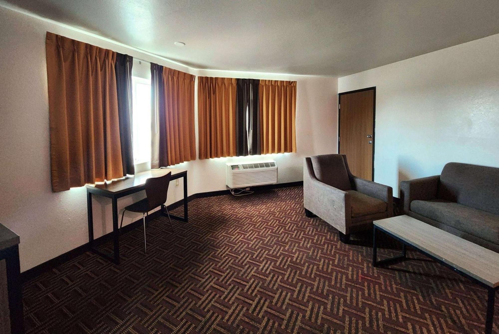 Super 8 By Wyndham Austin North/University Area Eksteriør billede