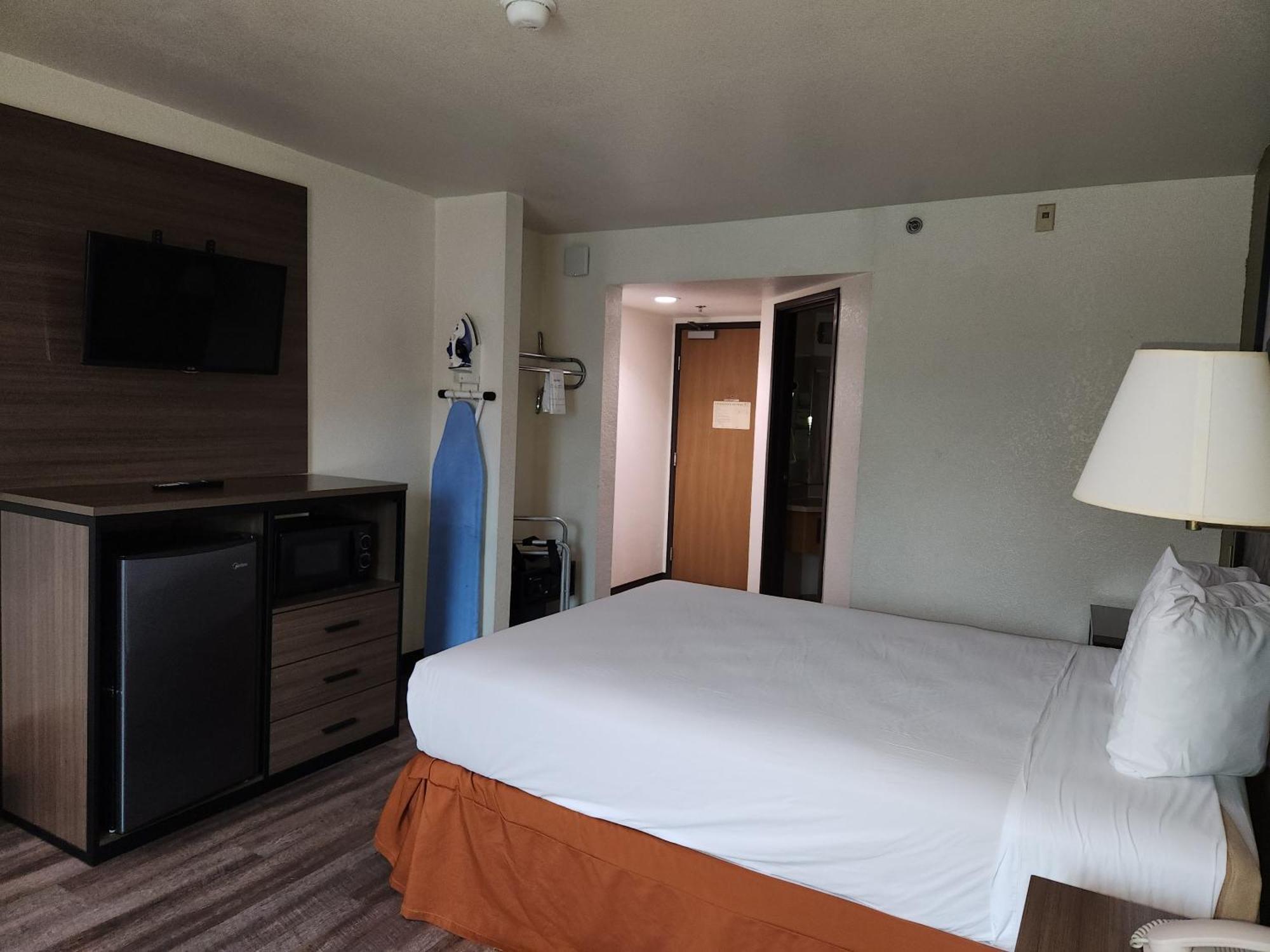 Super 8 By Wyndham Austin North/University Area Eksteriør billede