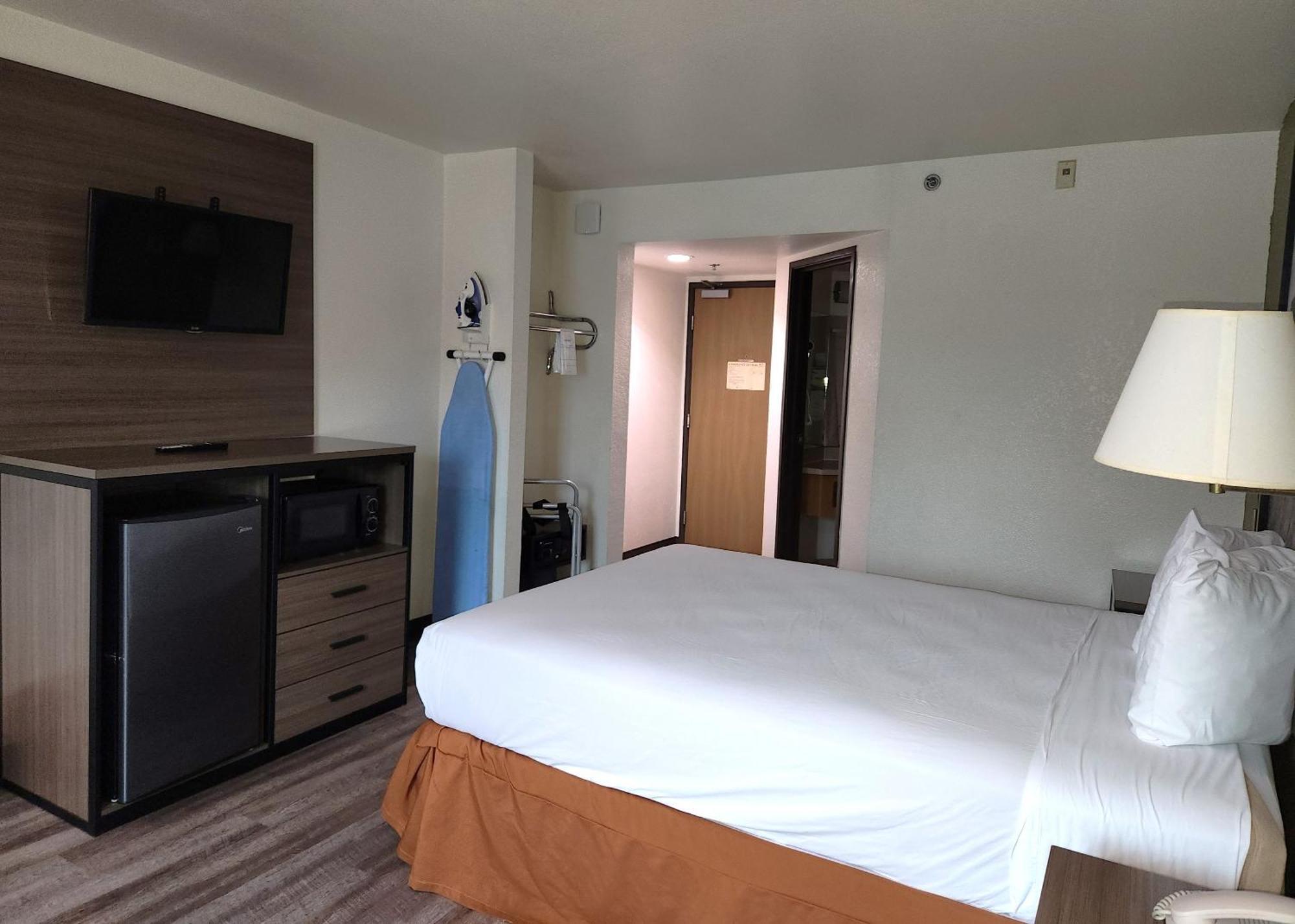Super 8 By Wyndham Austin North/University Area Eksteriør billede